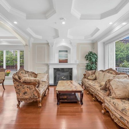 Luxurious Getaway In Vancouver-Private Room With Attached Bathroom Extérieur photo