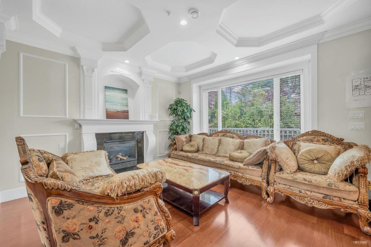 Luxurious Getaway In Vancouver-Private Room With Attached Bathroom Extérieur photo