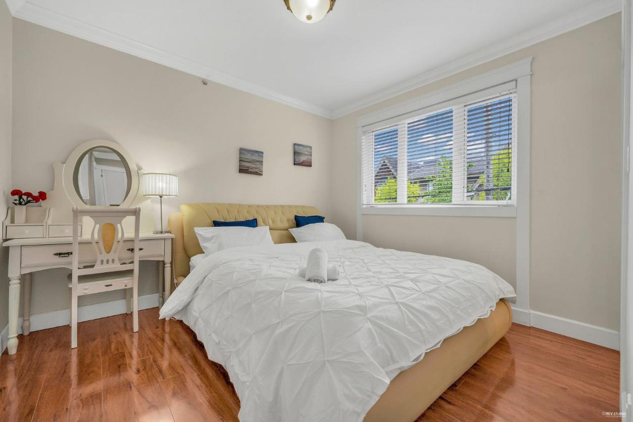 Luxurious Getaway In Vancouver-Private Room With Attached Bathroom Extérieur photo