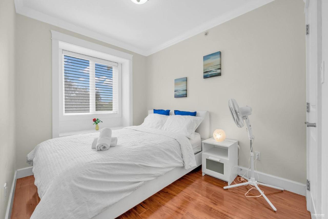 Luxurious Getaway In Vancouver-Private Room With Attached Bathroom Extérieur photo