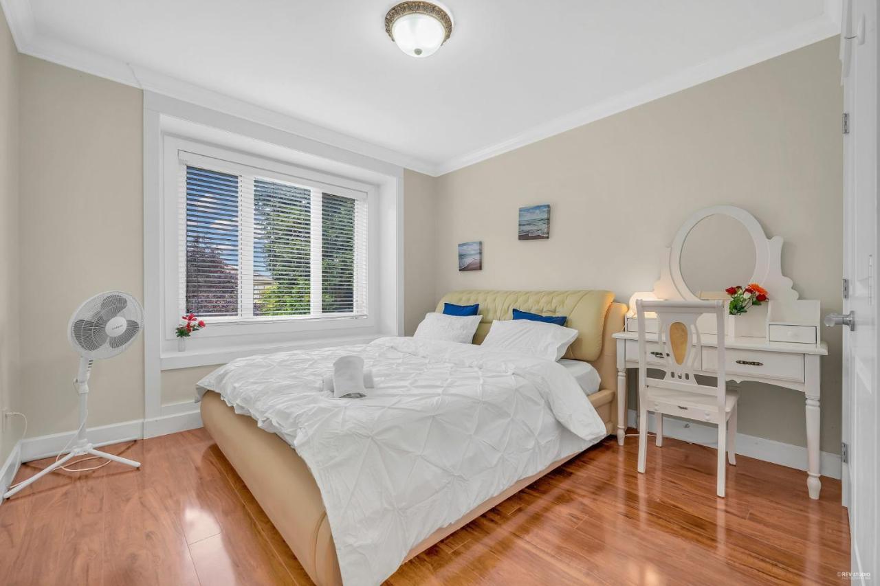 Luxurious Getaway In Vancouver-Private Room With Attached Bathroom Extérieur photo